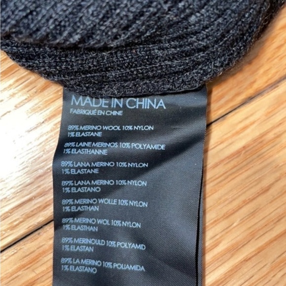 Club Monaco Wool knit ribbed dress - Picture 3 of 3